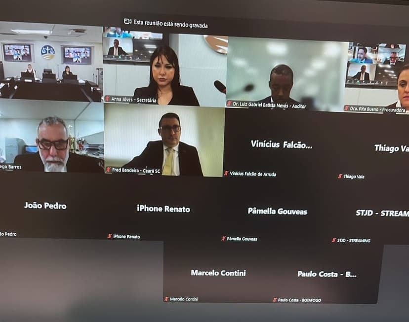 Ceará multado e auxiliar técnico advertido