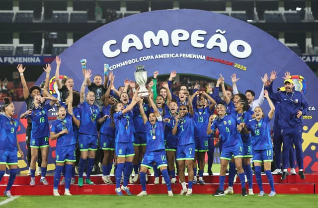 Parabéns, Seleção Brasileira Feminina de Futebol! 
