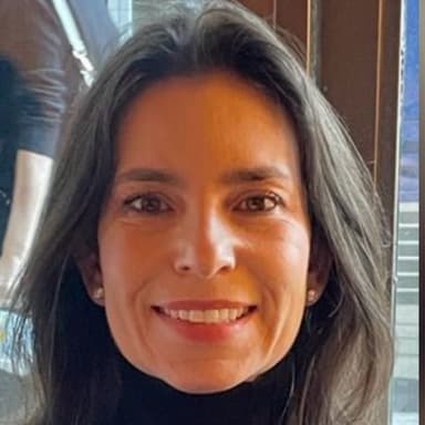 Retrato de Danielle Silbergleid